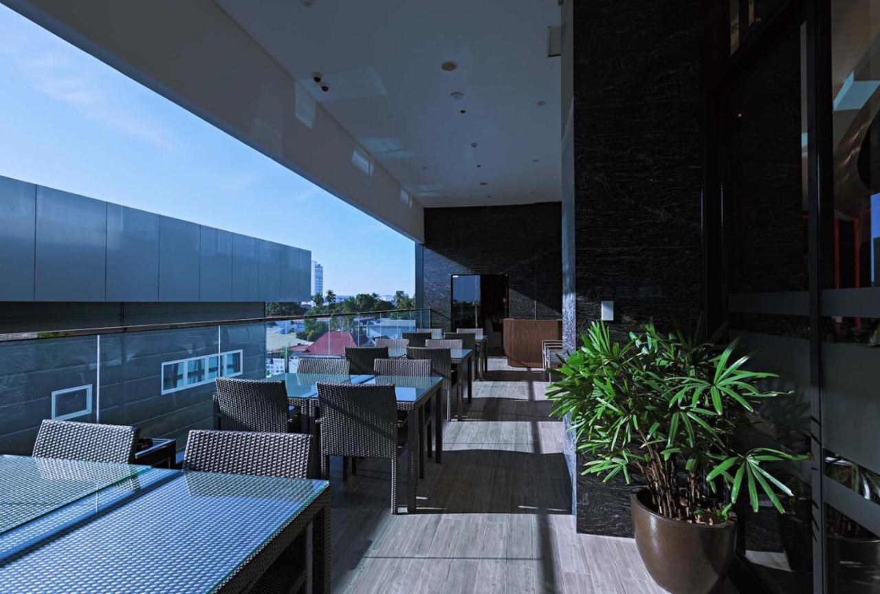 เบสต์ เวสเทิร์น เมโร คล้าร์ก Hotel อังเฮเลส ภายนอก รูปภาพ