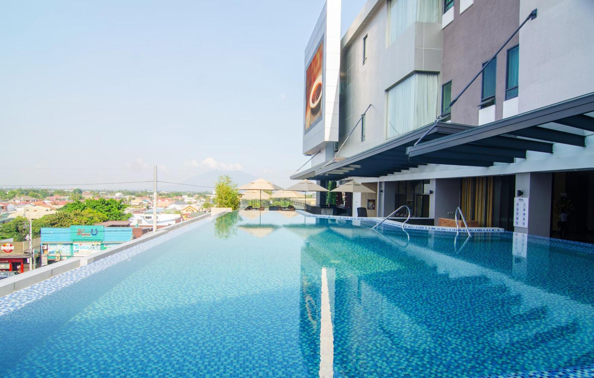 เบสต์ เวสเทิร์น เมโร คล้าร์ก Hotel อังเฮเลส ภายนอก รูปภาพ