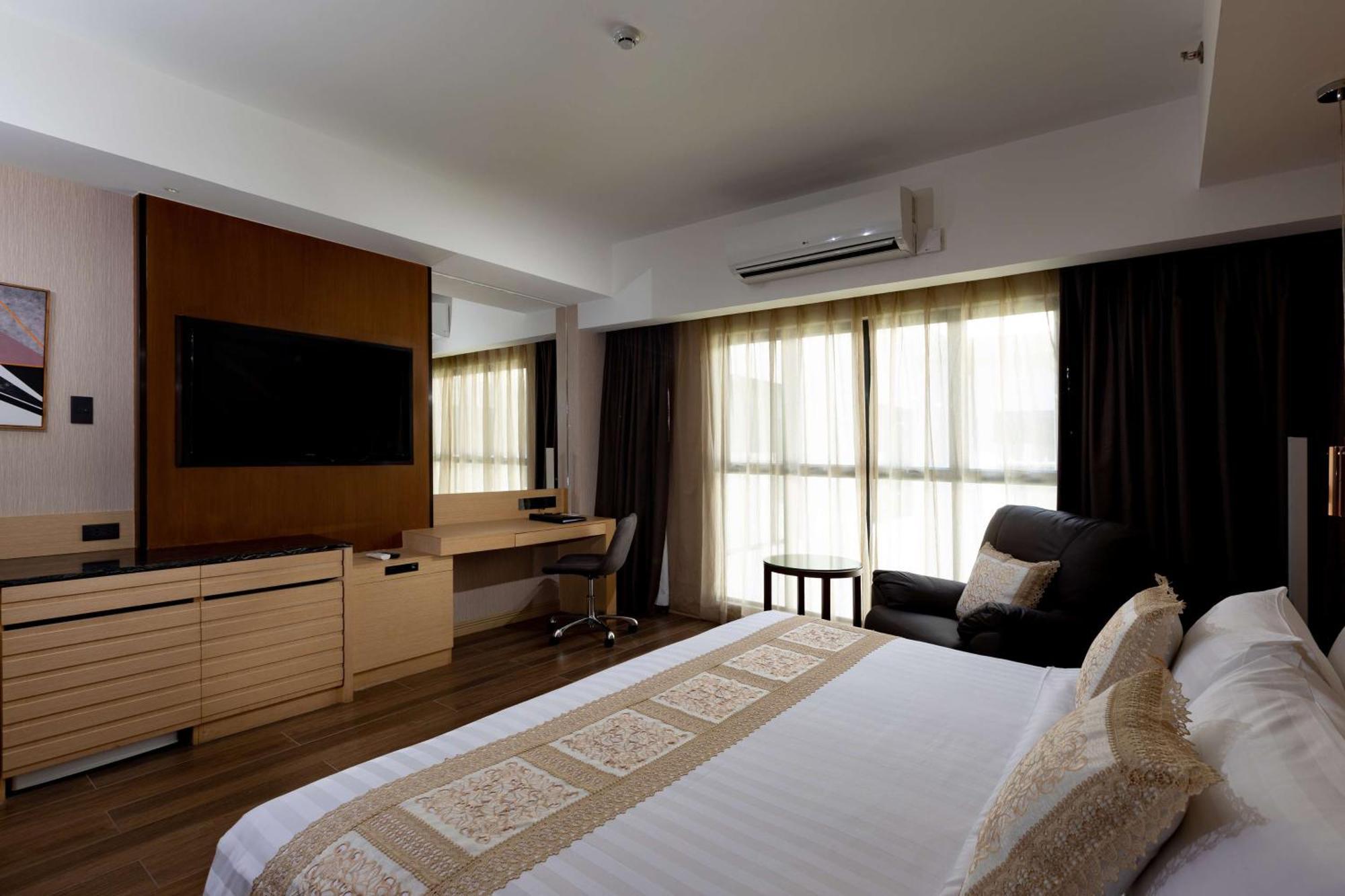 เบสต์ เวสเทิร์น เมโร คล้าร์ก Hotel อังเฮเลส ภายนอก รูปภาพ